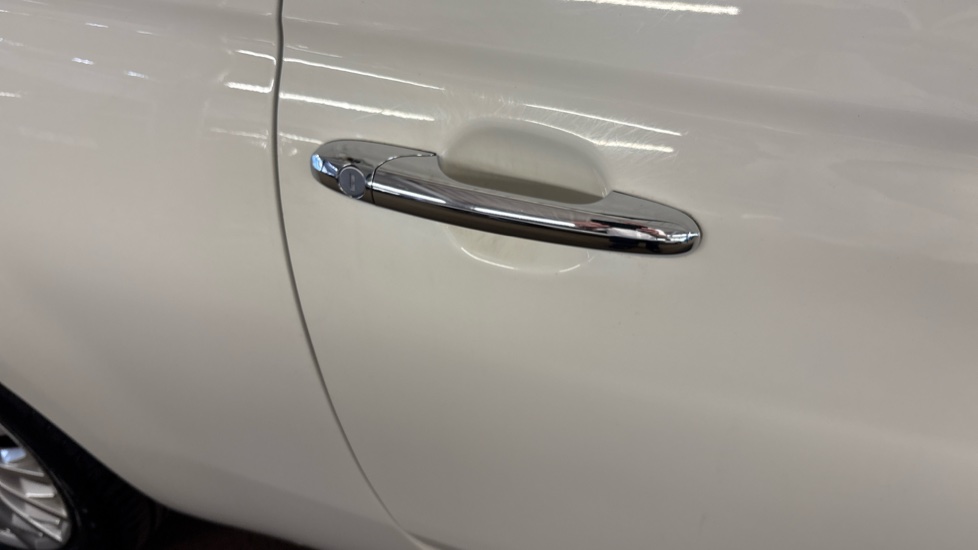 Fiat 500 1.2 Lounge 3dr Dualogic Petrol Hatchback - Image 44