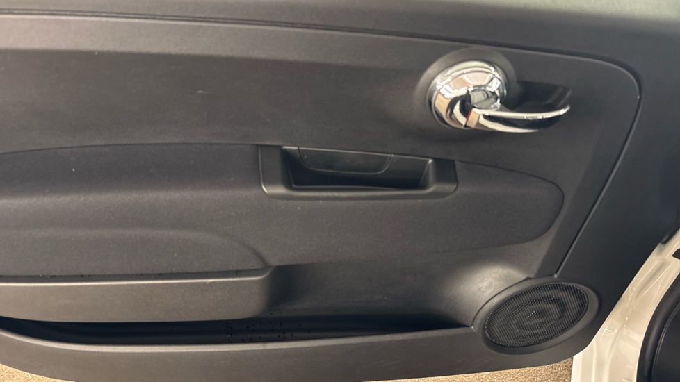 Fiat 500 1.2 Lounge 3dr Dualogic Petrol Hatchback - Image 57