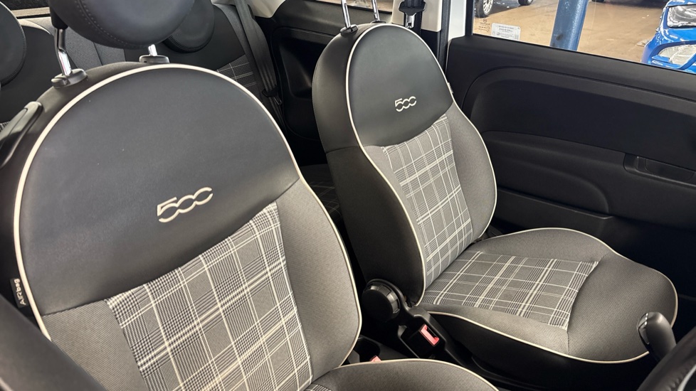 Fiat 500 1.2 Lounge 3dr Dualogic Petrol Hatchback - Image 59