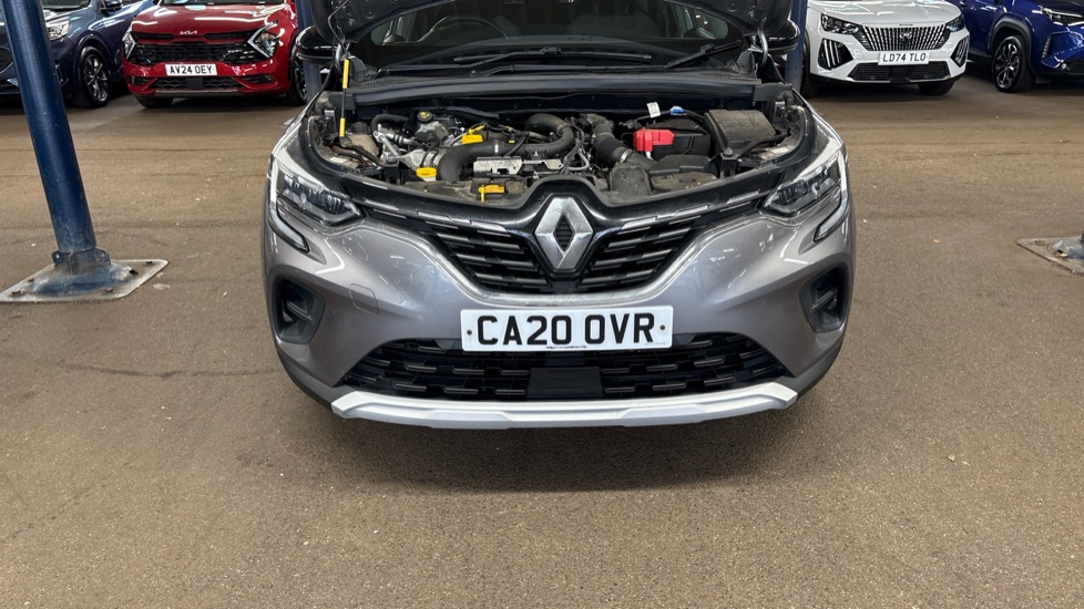 Renault Captur 1.0 TCE 100 Iconic 5dr Petrol Hatchback - Image 8