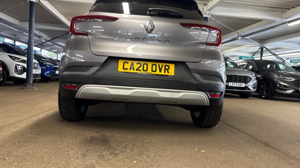 Renault Captur 1.0 TCE 100 Iconic 5dr Petrol Hatchback - Image 47