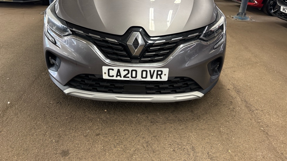 Renault Captur 1.0 TCE 100 Iconic 5dr Petrol Hatchback - Image 69