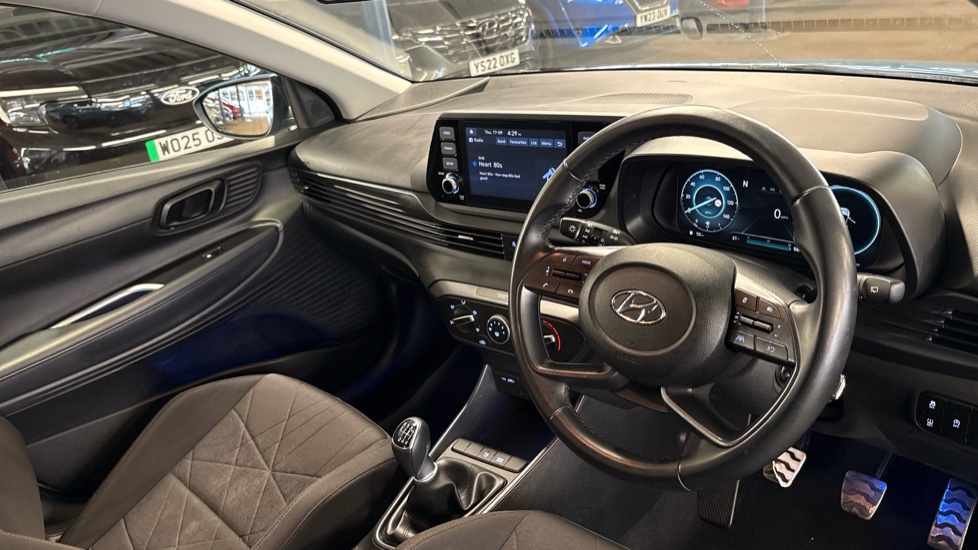 Hyundai BAYON 1.0 TGDi 48V MHEV SE Connect 5dr Petrol Hatchback - Image 14