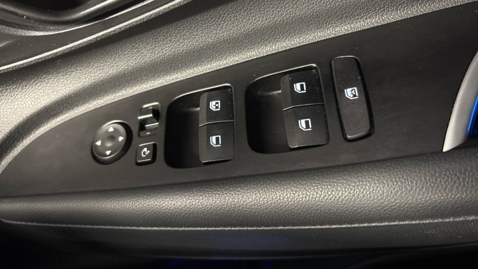 Hyundai BAYON 1.0 TGDi 48V MHEV SE Connect 5dr Petrol Hatchback - Image 22