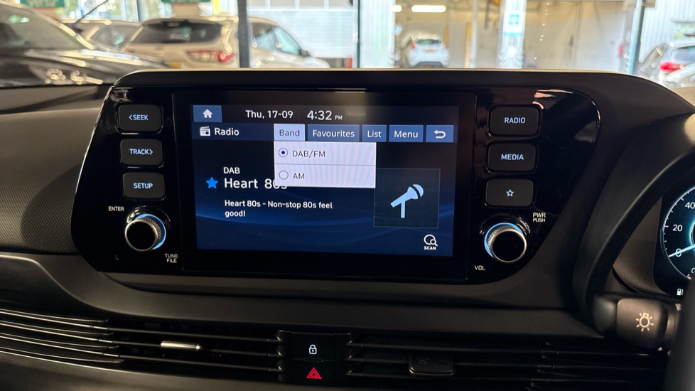Hyundai BAYON 1.0 TGDi 48V MHEV SE Connect 5dr Petrol Hatchback - Image 33