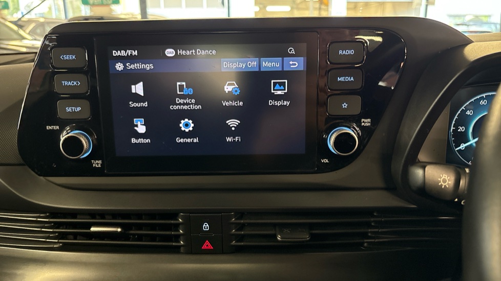 Hyundai BAYON 1.0 TGDi 48V MHEV SE Connect 5dr Petrol Hatchback - Image 34