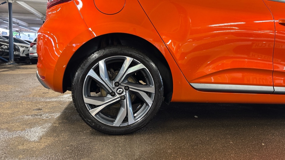Renault Clio 1.0 TCe 90 RS Line 5dr Petrol Hatchback - Image 7