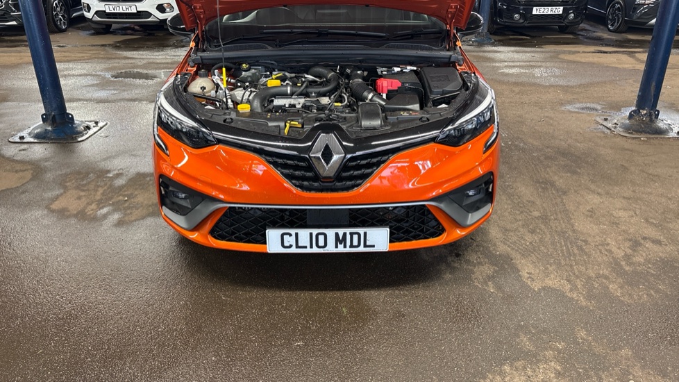 Renault Clio 1.0 TCe 90 RS Line 5dr Petrol Hatchback - Image 8