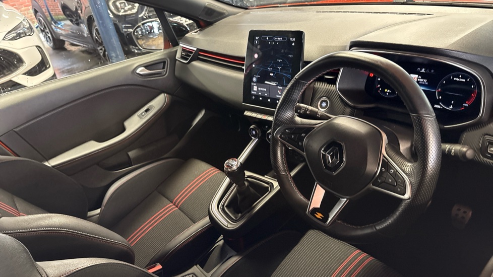 Renault Clio 1.0 TCe 90 RS Line 5dr Petrol Hatchback - Image 14