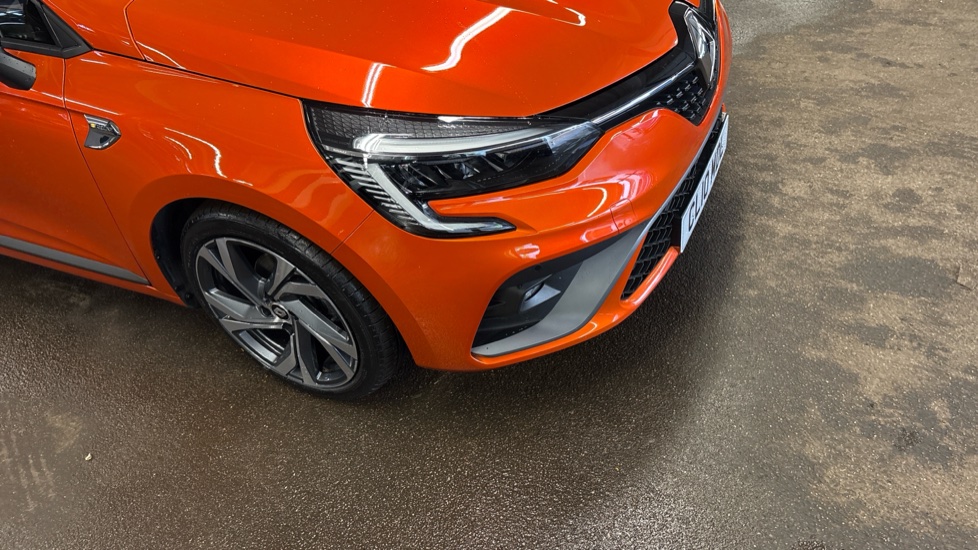 Renault Clio 1.0 TCe 90 RS Line 5dr Petrol Hatchback - Image 71