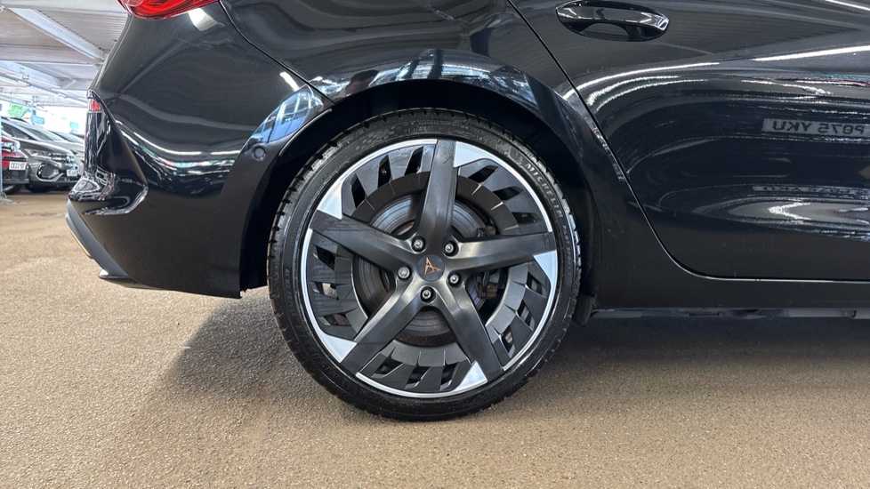 CUPRA Leon 1.4 eHybrid VZ3 5dr DSG Hatchback - Image 7
