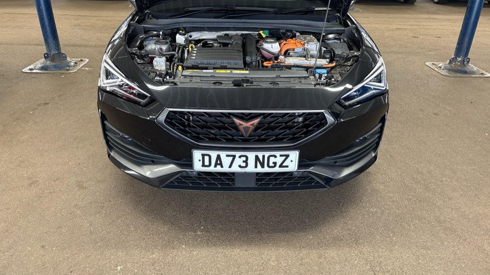 CUPRA Leon 1.4 eHybrid VZ3 5dr DSG Hatchback - Image 8