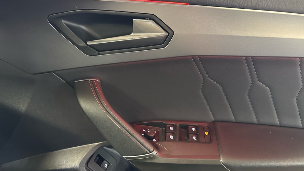 CUPRA Leon 1.4 eHybrid VZ3 5dr DSG Hatchback - Image 24
