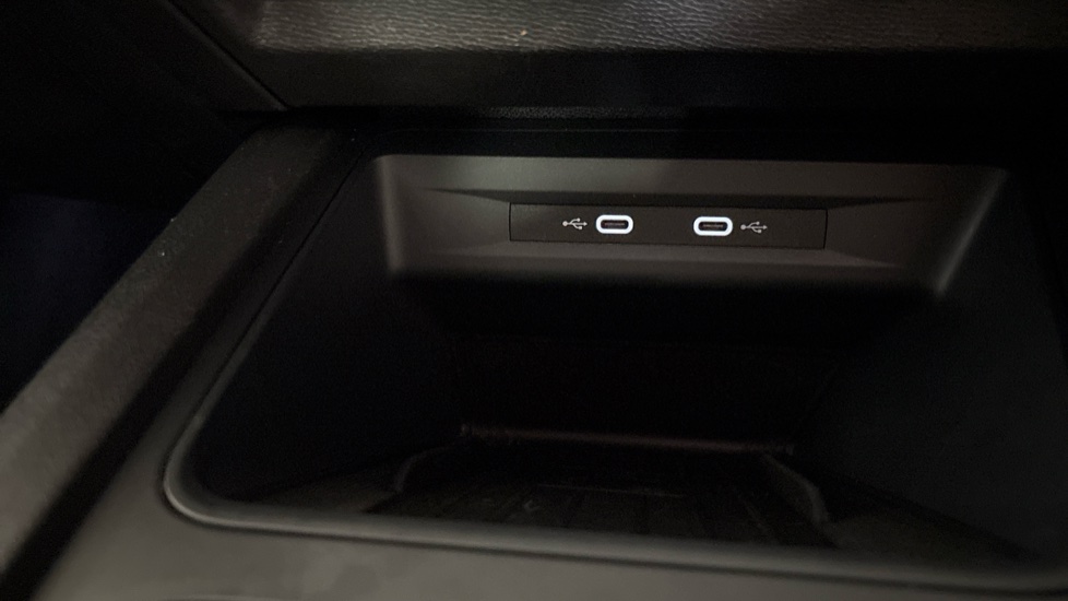 CUPRA Leon 1.4 eHybrid VZ3 5dr DSG Hatchback - Image 43
