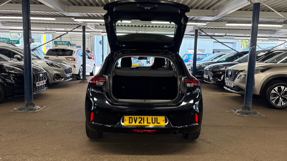 Vauxhall Corsa 1.2 SE Premium 5dr Petrol Hatchback - Image 4