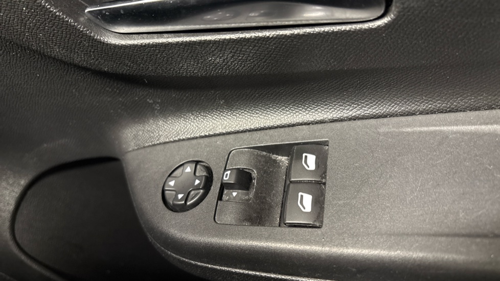 Vauxhall Corsa 1.2 SE Premium 5dr Petrol Hatchback - Image 22