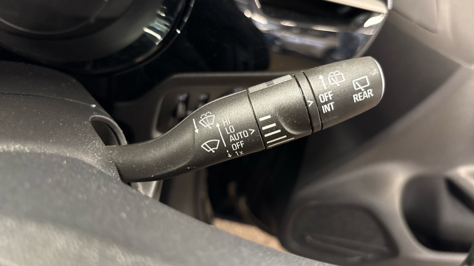Vauxhall Corsa 1.2 SE Premium 5dr Petrol Hatchback - Image 30