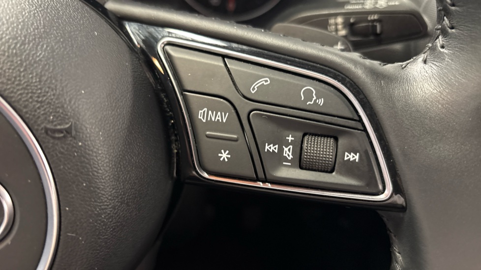 Audi Q2 35 TFSI Technik 5dr S Tronic Petrol Estate - Image 26