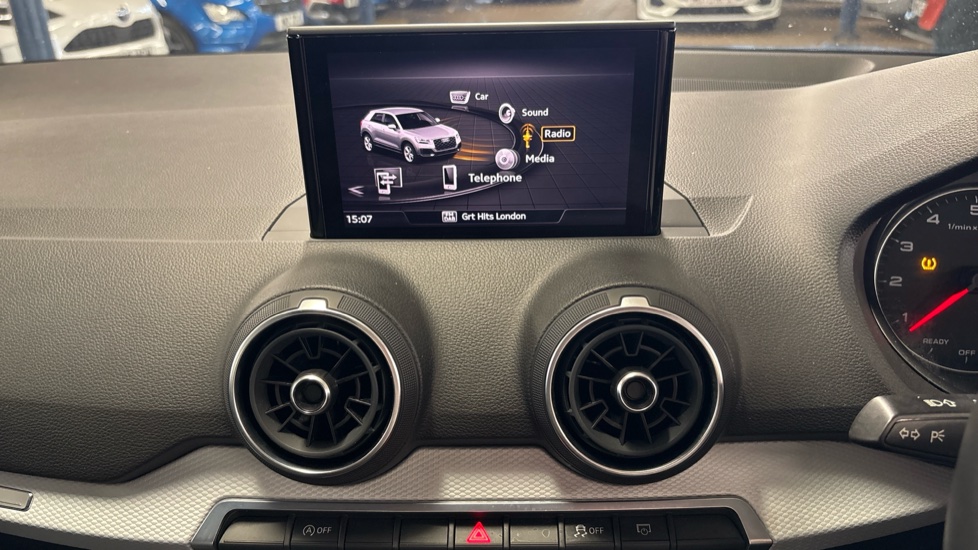 Audi Q2 35 TFSI Technik 5dr S Tronic Petrol Estate - Image 33