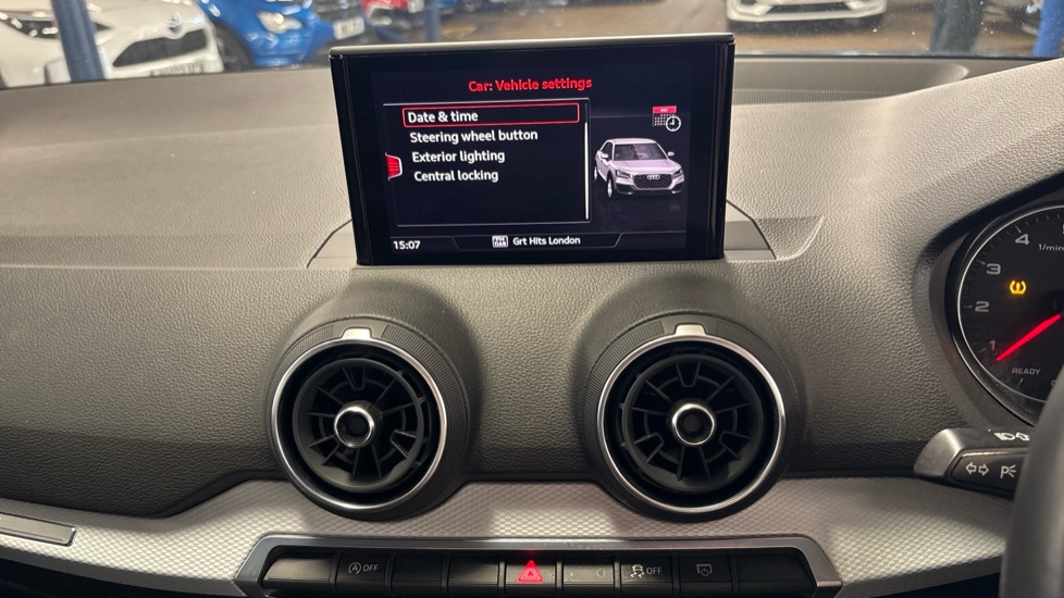 Audi Q2 35 TFSI Technik 5dr S Tronic Petrol Estate - Image 35