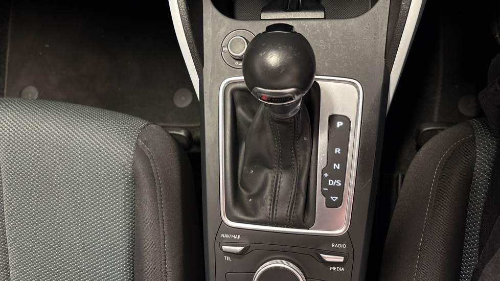 Audi Q2 35 TFSI Technik 5dr S Tronic Petrol Estate - Image 39