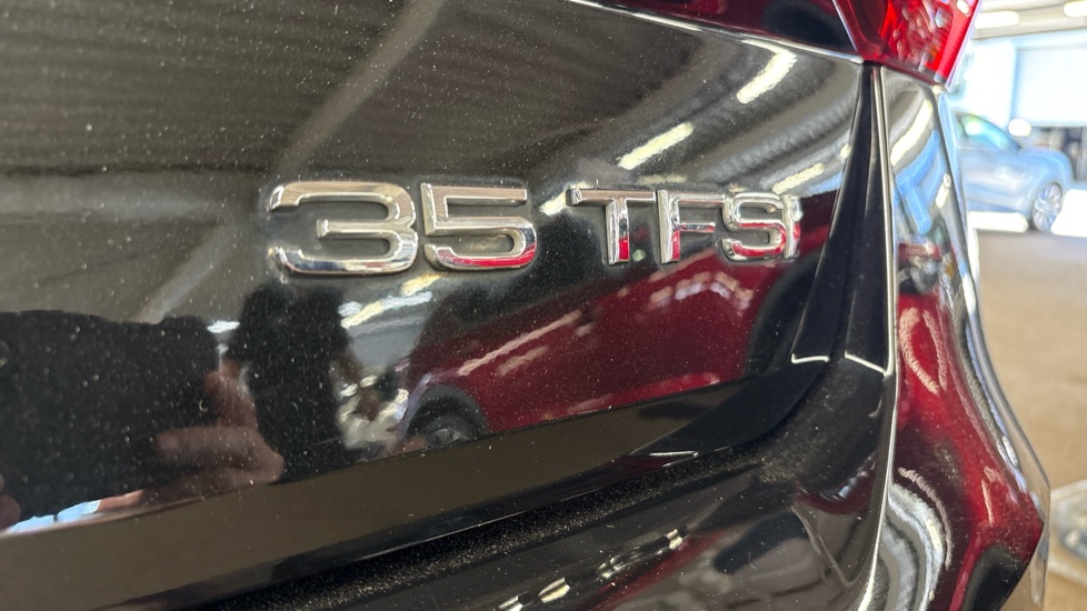 Audi Q2 35 TFSI Technik 5dr S Tronic Petrol Estate - Image 46