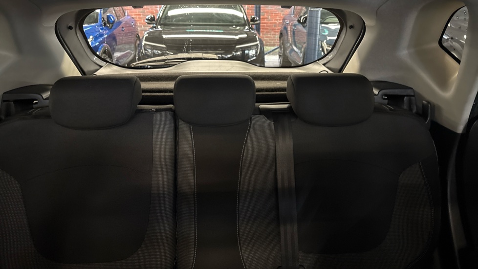 Renault Captur 1.5 dCi 90 Dynamique S Nav 5dr Auto Diesel Hatchback - Image 15