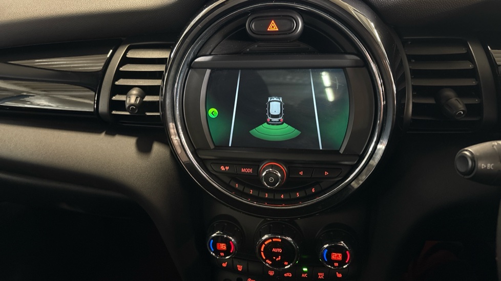 MINI Hatchback 2.0 Cooper S Sport II 5dr Petrol Hatchback - Image 21