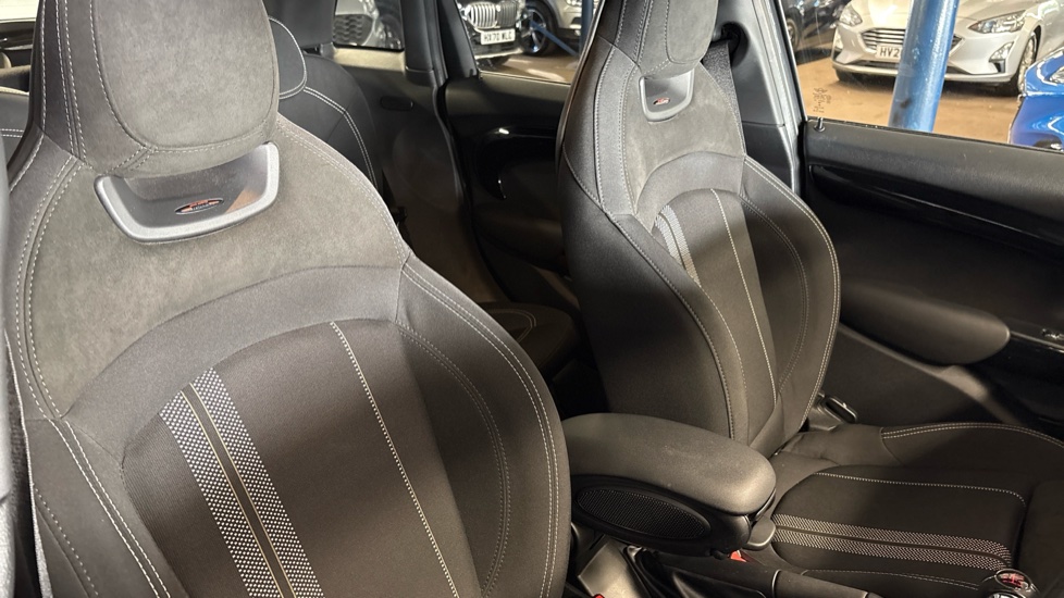 MINI Hatchback 2.0 Cooper S Sport II 5dr Petrol Hatchback - Image 69