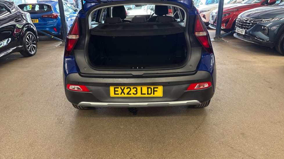 Hyundai BAYON 1.0 TGDi 48V MHEV SE Connect 5dr DCT Petrol Hatchback - Image 4