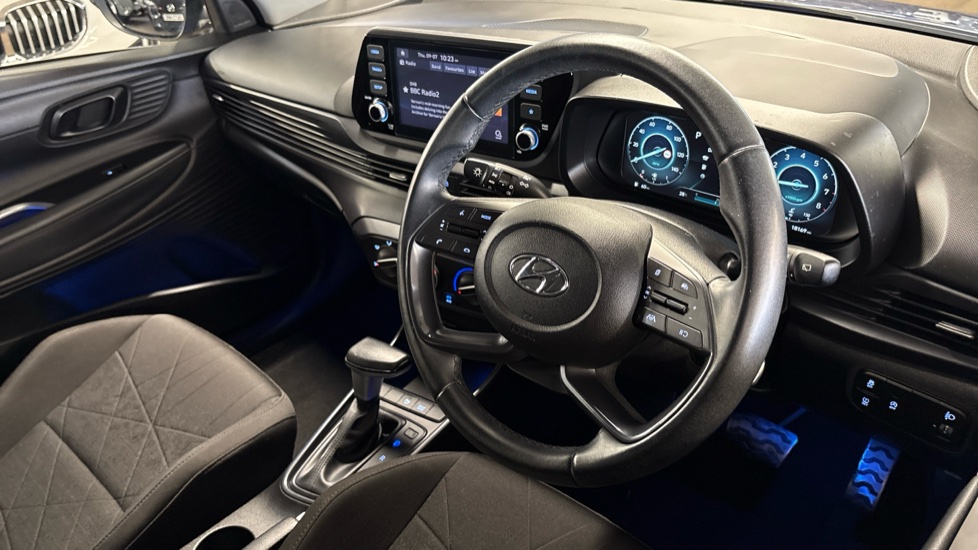 Hyundai BAYON 1.0 TGDi 48V MHEV SE Connect 5dr DCT Petrol Hatchback - Image 14