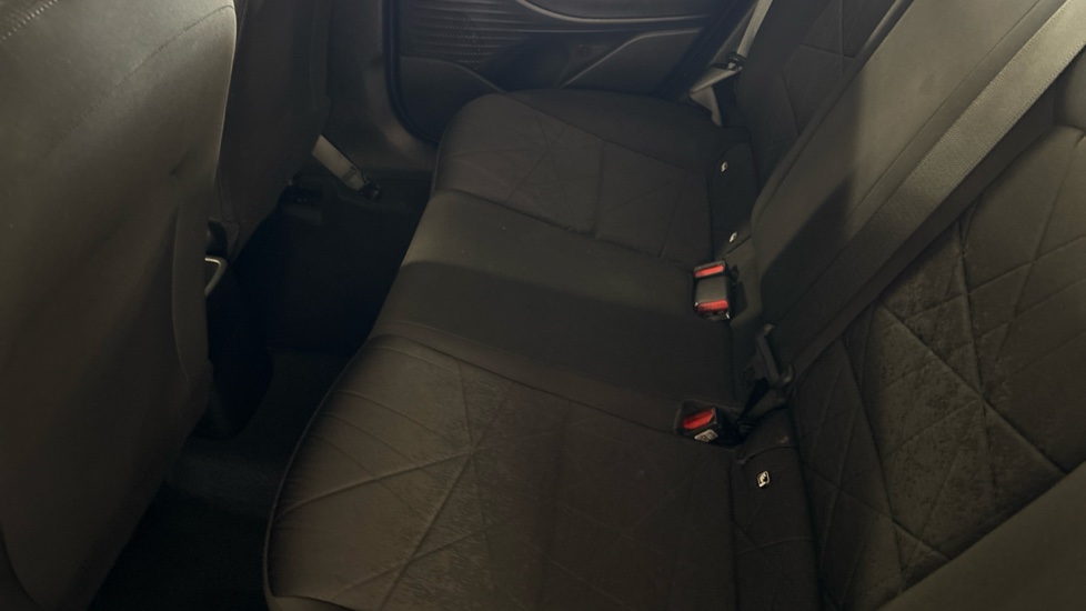 Hyundai BAYON 1.0 TGDi 48V MHEV SE Connect 5dr DCT Petrol Hatchback - Image 16