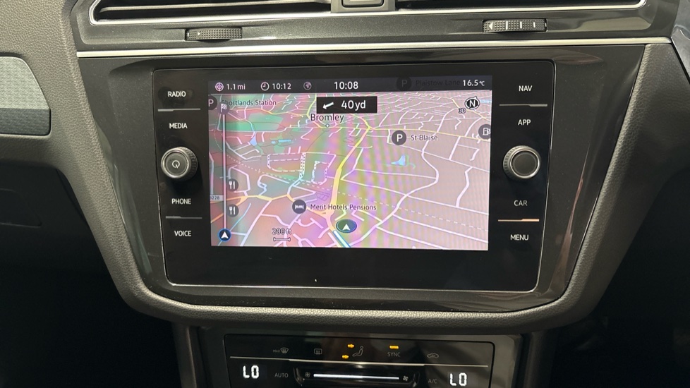 Volkswagen Tiguan 1.5 TSI 150 Life 5dr Petrol Estate - Image 35