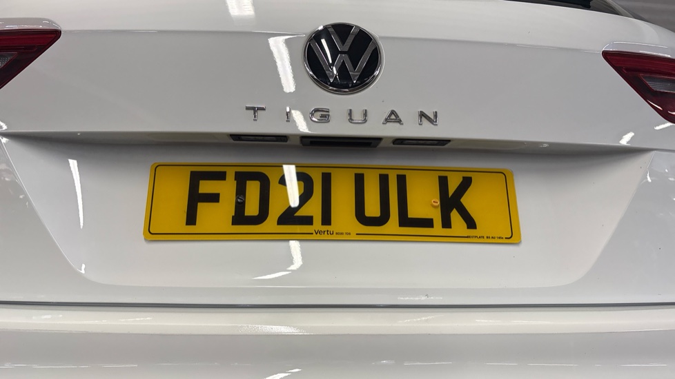 Volkswagen Tiguan 1.5 TSI 150 Life 5dr Petrol Estate - Image 48
