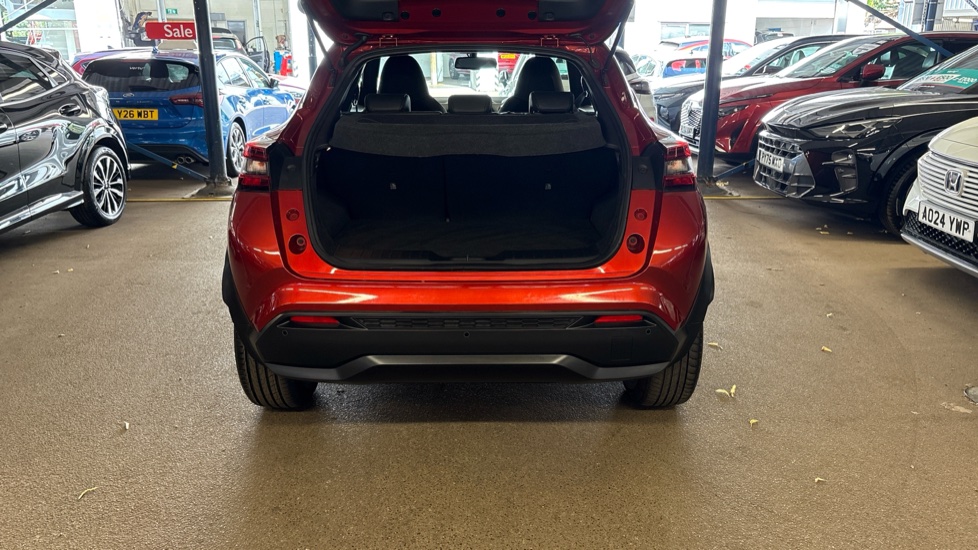 Nissan Juke 1.6 Hybrid N-Connecta 5dr Auto Hybrid Hatchback - Image 4