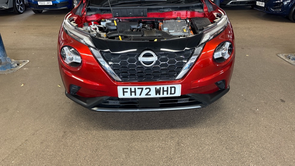 Nissan Juke 1.6 Hybrid N-Connecta 5dr Auto Hybrid Hatchback - Image 8