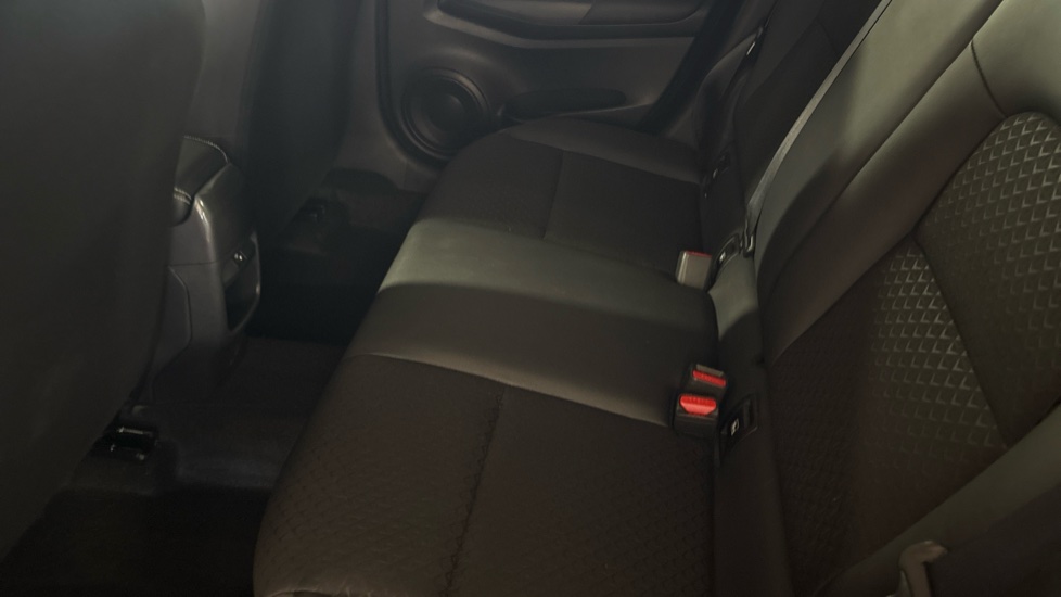 Nissan Juke 1.6 Hybrid N-Connecta 5dr Auto Hybrid Hatchback - Image 16