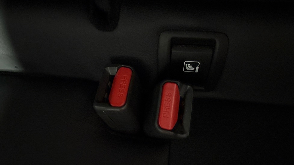 Nissan Juke 1.6 Hybrid N-Connecta 5dr Auto Hybrid Hatchback - Image 17