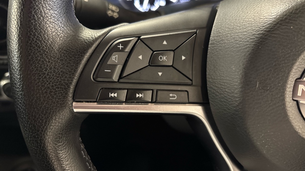 Nissan Juke 1.6 Hybrid N-Connecta 5dr Auto Hybrid Hatchback - Image 27