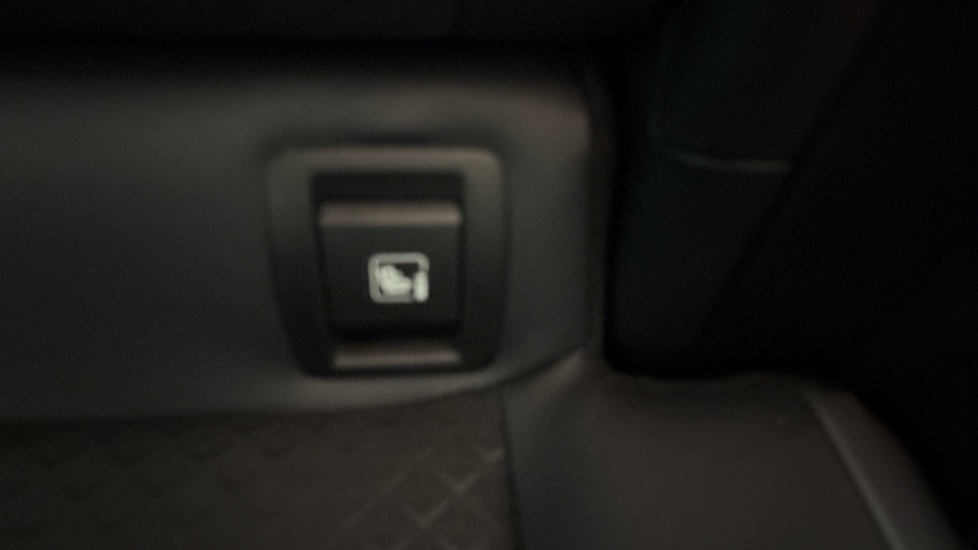Nissan Juke 1.6 Hybrid N-Connecta 5dr Auto Hybrid Hatchback - Image 64