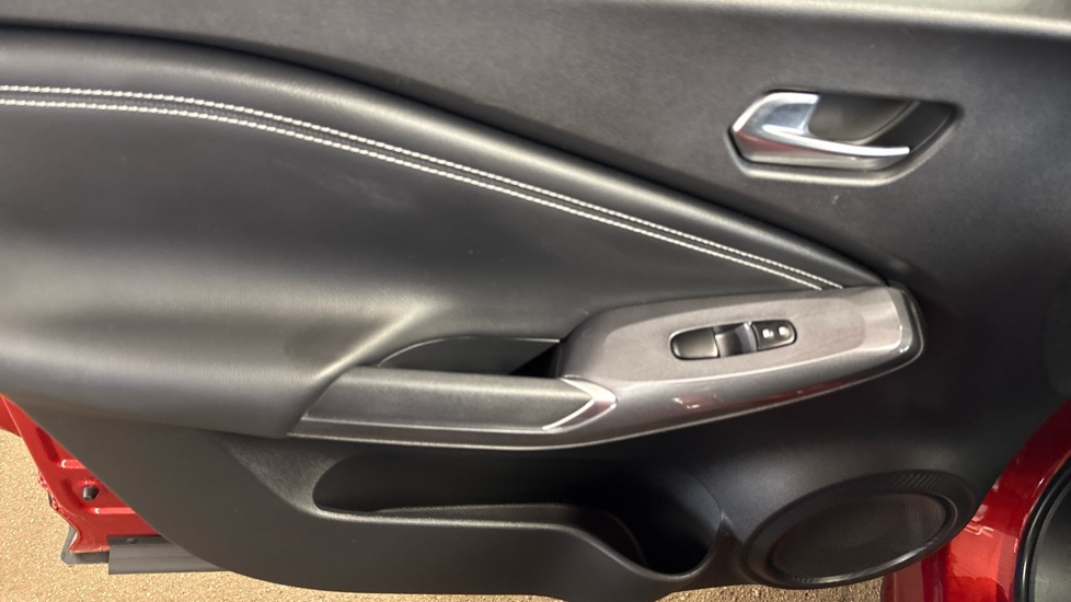 Nissan Juke 1.6 Hybrid N-Connecta 5dr Auto Hybrid Hatchback - Image 72