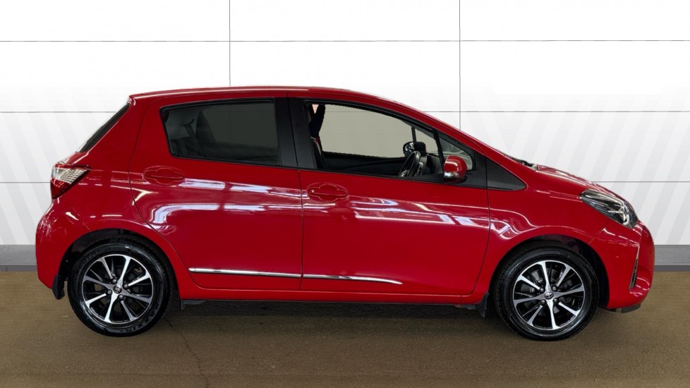 Toyota Yaris 1.5 VVT-i Icon Tech 5dr Petrol Hatchback - Image 5