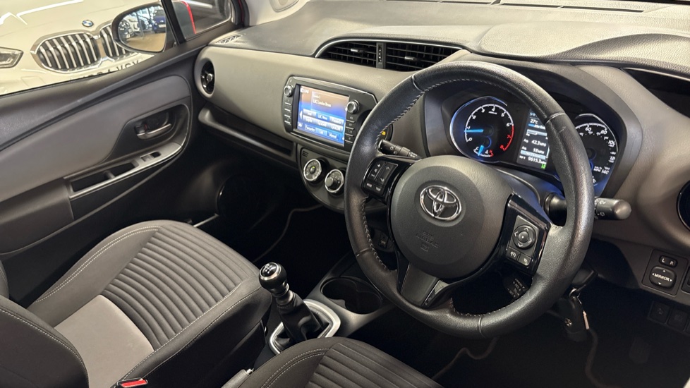 Toyota Yaris 1.5 VVT-i Icon Tech 5dr Petrol Hatchback - Image 11