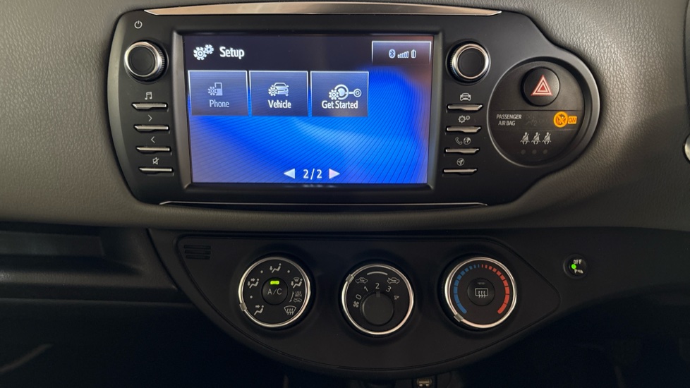 Toyota Yaris 1.5 VVT-i Icon Tech 5dr Petrol Hatchback - Image 37
