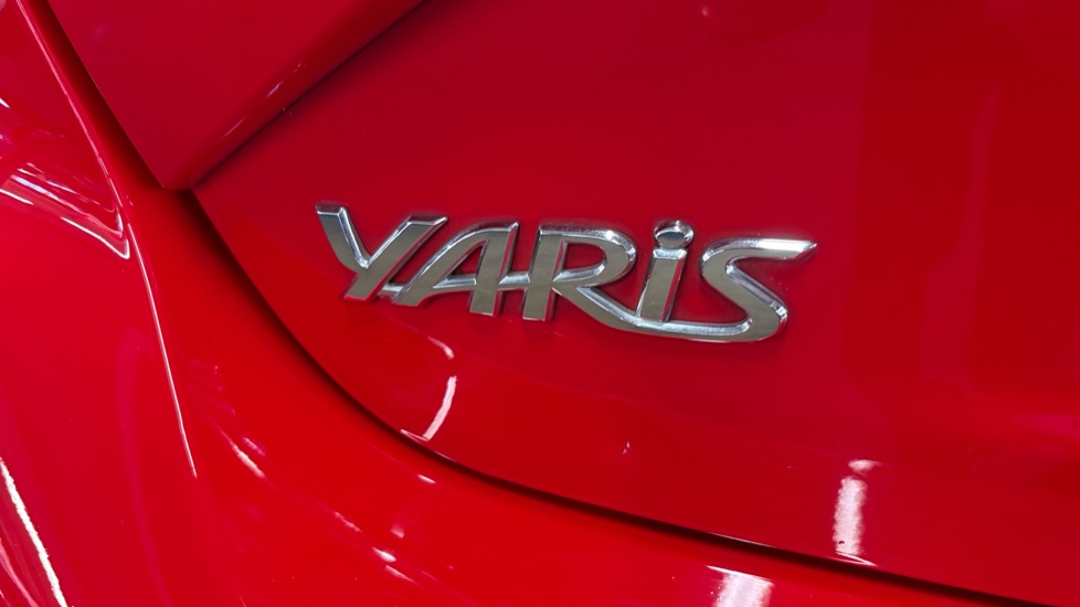 Toyota Yaris 1.5 VVT-i Icon Tech 5dr Petrol Hatchback - Image 46