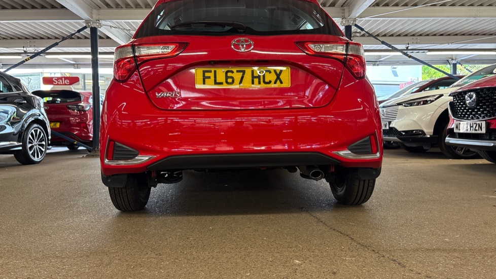 Toyota Yaris 1.5 VVT-i Icon Tech 5dr Petrol Hatchback - Image 48