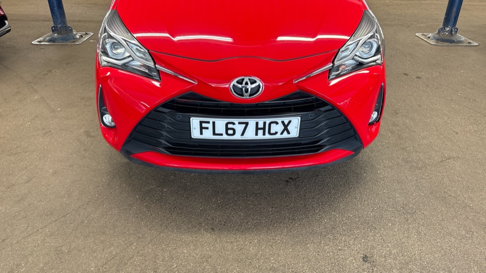 Toyota Yaris 1.5 VVT-i Icon Tech 5dr Petrol Hatchback - Image 69