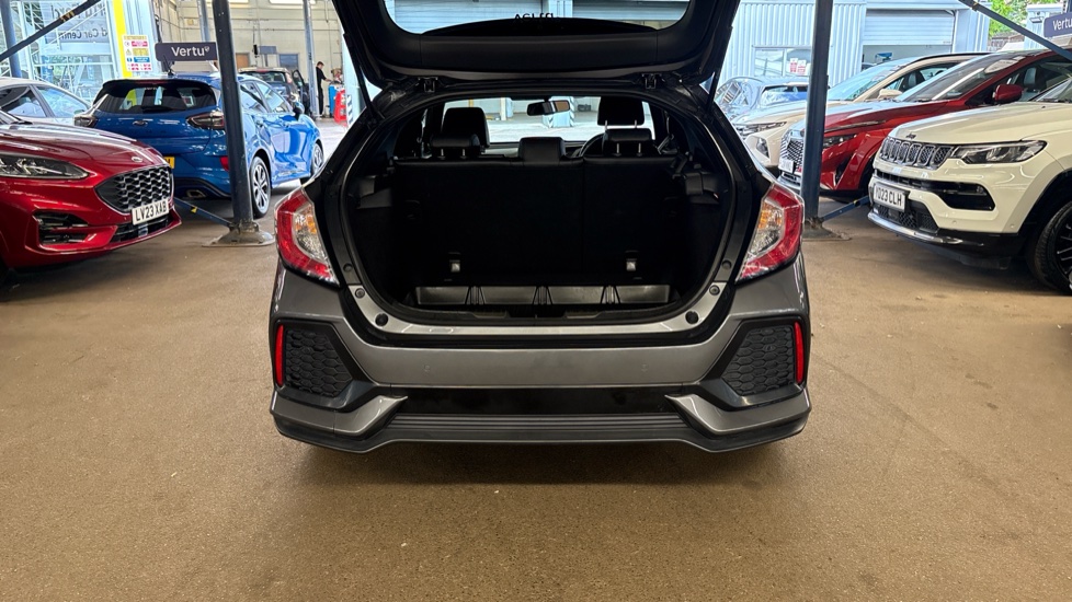 Honda Civic 1.5 VTEC Turbo Prestige 5dr CVT Petrol Hatchback - Image 4