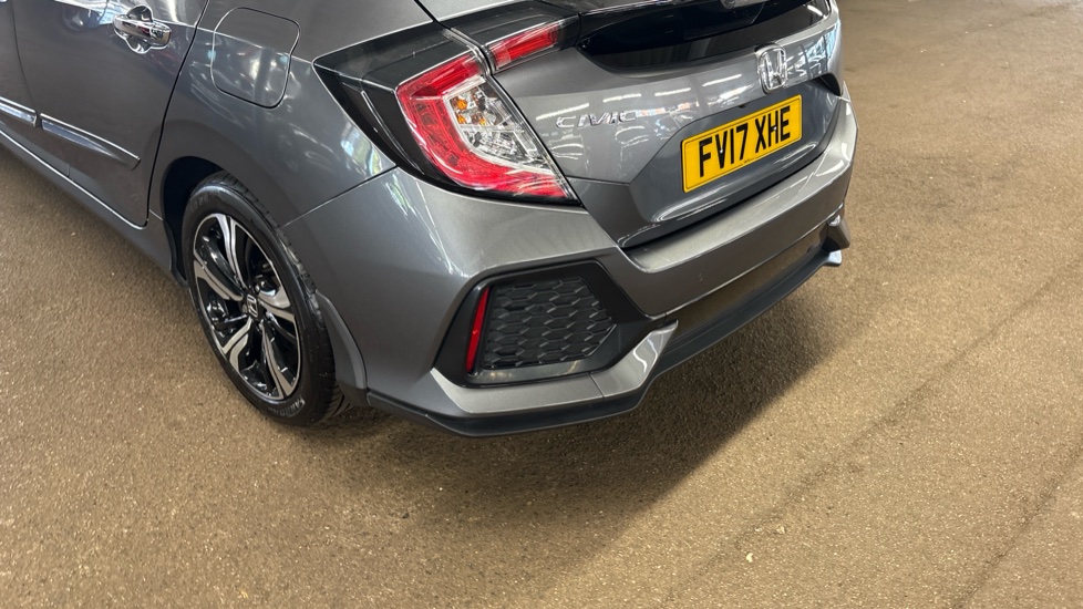Honda Civic 1.5 VTEC Turbo Prestige 5dr CVT Petrol Hatchback - Image 55