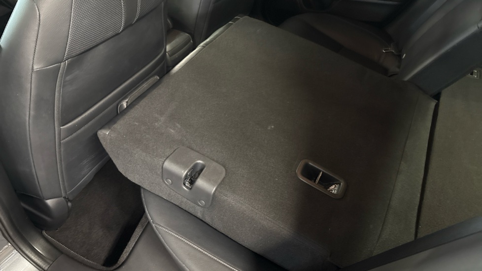 Honda Civic 1.5 VTEC Turbo Prestige 5dr CVT Petrol Hatchback - Image 65